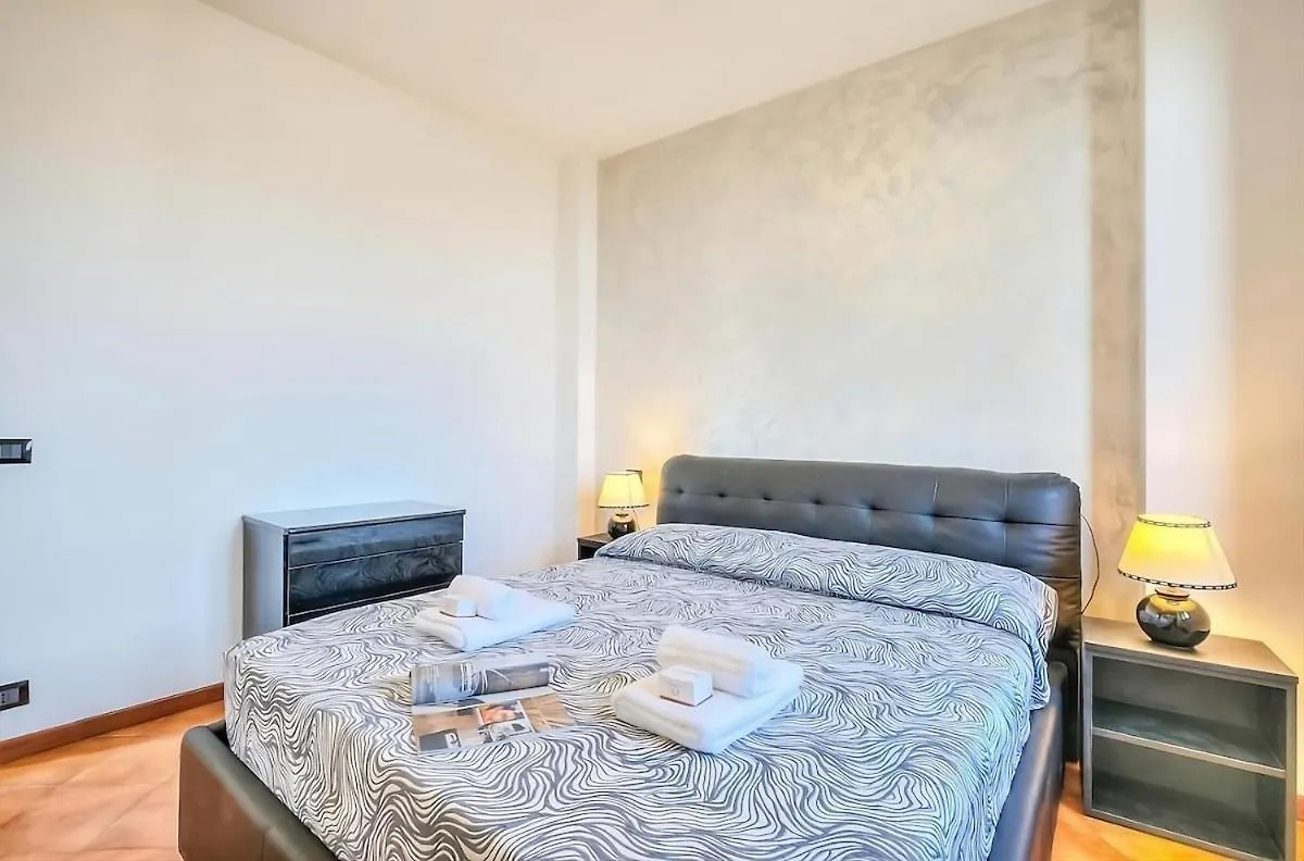 Appartement Esclusiva Vista Lago Con Piscina E Parcheggio -Salo- Roe Italië